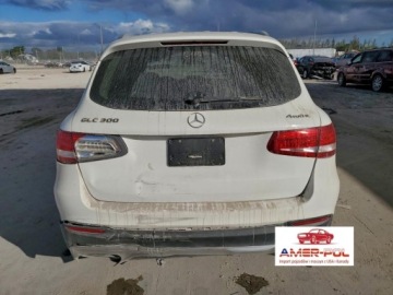 Mercedes GLC C253 2017 Mercedes-Benz GLC 2017 MERCEDES-BENZ GLC 300 4MATIC 2.0 Benzyna 241KM, zdjęcie 5