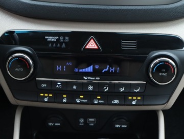 Hyundai Tucson III SUV 1.7 CRDi 141KM 2016 Hyundai Tucson 1.7 CRDi, Salon Polska, Automat, zdjęcie 15