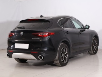 Alfa Romeo Stelvio SUV 2.0 Turbo 280KM 2018 Alfa Romeo Stelvio 2.0 Turbo Q4, Salon Polska, zdjęcie 4