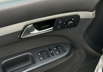 Volkswagen Touran II 1.6 TDI 105KM 2010 Volkswagen Touran 1.6 TDI, Nawigacja Kamera cofania Android Radio 1.6, zdjęcie 15