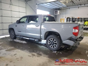 Toyota Tundra II 2018 Toyota Tundra _CREWMAX_LIMITED_4x4_5.7 L_381 km_2018r 5.7 Benzyna 381KM, zdjęcie 2