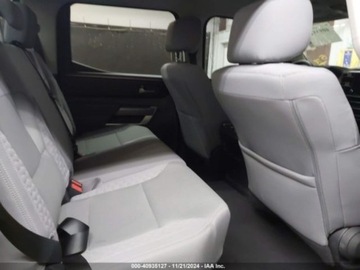 Toyota Tundra II 2024 Toyota Tundra 2024r., SR5, od ubezpieczalni 3.4 Benzyna 389KM, zdjęcie 9