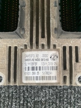 FIAT GRANDE PUNTO 1.4 JEDNOTKA ŘÍZENÍ 51780241 IAW5SF3.M2