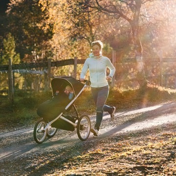 THULE Glide 2 — прогулочная коляска Jet Black USZK.