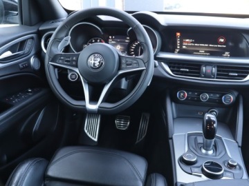 Alfa Romeo Stelvio SUV 2.0 Turbo 280KM 2018 Alfa Romeo Stelvio 2.0 Turbo Q4, Salon Polska, zdjęcie 6