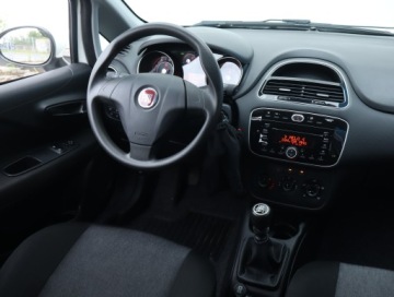 Fiat Punto Punto 2012 Hatchback 3d 1.2 69KM 2016 Fiat Punto 1.2, GAZ, VAT 23%, Klima, zdjęcie 6