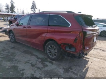 Toyota Sienna III 2024 Toyota Sienna Le 2024 2.5 Hybryda 189KM, zdjęcie 3