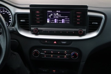 Kia Ceed III Kombi 1.6 CRDi 136KM 2021 Kia Ceed 1.6 CRDi MHEV, Salon Polska, Serwis ASO, zdjęcie 12