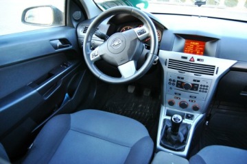 Opel Astra J Sports Tourer 1.7 CDTI ECOTEC 110KM 2011 Opel Astra Zarejestrowany , Klima ,, zdjęcie 6