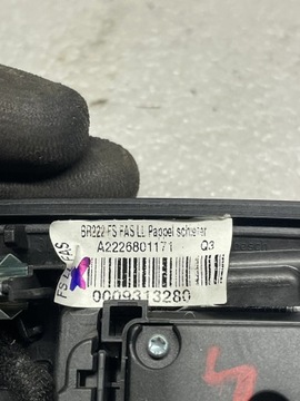 LIŠTA DEKORACE KNOFLÍKY MERCEDES W222 A2229058101