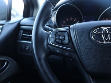 Toyota Avensis III Wagon Facelifting 2015 1.8 Valvematic 147KM 2017 Toyota Avensis 1.8 Valvematic, Salon Polska, zdjęcie 16