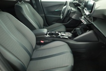 Peugeot 2008 II SUV 1.2 PureTech 130KM 2022 Peugeot 2008 1.2 PureTech, Salon Polska, zdjęcie 6