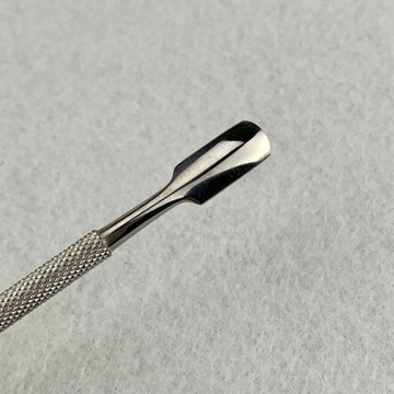 RADEŁKO odsuwacz kopytko OD SKÓREK pusher manicure