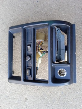 KONZOLA STŘEDNÍ  SUBARU IMPREZA I