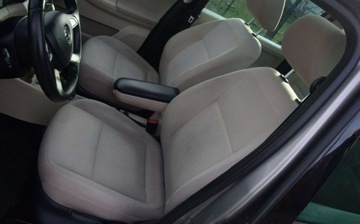 Skoda Roomster Mikrovan Facelifting 1.2 TSI 105KM 2013 Skoda Roomster 1.2TSI Automat Klimatronik Panorama Sprowadzony Oplacony, zdjęcie 31