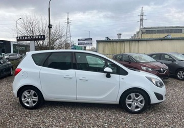 Opel Meriva II Mikrovan 1.4 Turbo ECOTEC 140KM 2011 Opel Meriva 1.4 Benzyna 140KM, zdjęcie 1