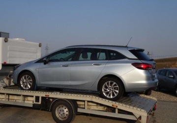 Opel Astra K Sportstourer Facelifting 1.5 Diesel 122KM 2021 Opel Astra Opel Astra 2021 1.5 Diesel 122KM, zdjęcie 2