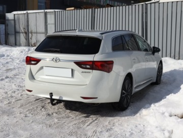 Toyota Avensis III Wagon Facelifting 2015 1.8 Valvematic 147KM 2017 Toyota Avensis 1.8 Valvematic, Salon Polska, zdjęcie 4