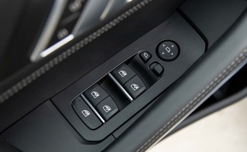 BMW X6 G06 2025 BMW X6 xDrive30d, Panorama, Pneumatyka, Hak, Pakiet Innowacji, 22 Cale 3.0, zdjęcie 18