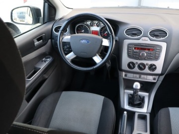 Ford Focus II Hatchback 5d 1.4 Duratec 80KM 2010 Ford Focus 1.4 16V, 1. Właściciel, Klima, zdjęcie 6
