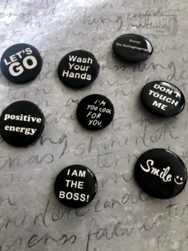 PIN-код PEACE, БЕЛАЯ НАПИСЬ НА КОРИЧНЕВОЙ КНОПКЕ