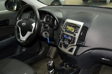 Hyundai i30 I CW Facelifting 1.4 DOHC 109KM 2012 HYUNDAI i30 1.4 109 KM, zdjęcie 34