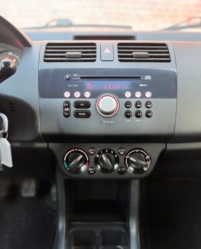 Suzuki Swift IV Hatchback 5d 1.3 92KM 2005 Suzuki Swift LPG Klima Isofix Warszawa VRVR 1.3 BenzynaLPG 92KM, zdjęcie 28