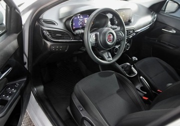 Fiat Tipo II Hatchback Facelifting 1.6 MultiJet 130KM 2022 Fiat Tipo PL Salon _ FV 23 _ 1.6 diesel 130 KM 1.6 Diesel 130KM, zdjęcie 12