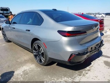 BMW Seria 7 G70 2023 BMW Seria 7 740i, 2023r., 3.0L 3.0 Benzyna 375KM, zdjęcie 3