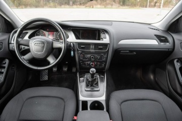 Audi A4 B8 Avant 2.0 TDI 143KM 2008 Audi A4 Limousine S-Line 2.0TDI CR 143KM !, zdjęcie 4