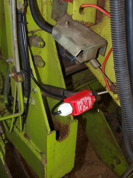 Счетчик гектаров скорости трактора (комбайн, трактор)