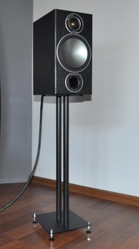 CUSTOM DESIGN SOLIDNE STANDY Z ANGLII + PODKŁADKI