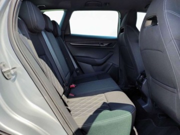 Skoda Karoq Crossover Facelifting 2.0 TDI SCR 150KM 2022 Skoda Karoq Sportline, Hak, Matrix, Kamera 360, ACC, Ambiente, Podgrzewana, zdjęcie 3