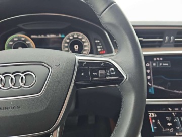 Audi A6 C8 Avant Plug In 2.0 50 TFSI e 299KM 2023 Audi A6 Avant dach panoramiczny, kamery 360, BO, matrixy, aktywny tempomat, zdjęcie 15
