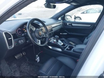 Porsche Cayenne III 2021 Porsche Cayenne E-Hybrid Turbo S 2021 4.0l 4.0 Hybryda 541KM, zdjęcie 7