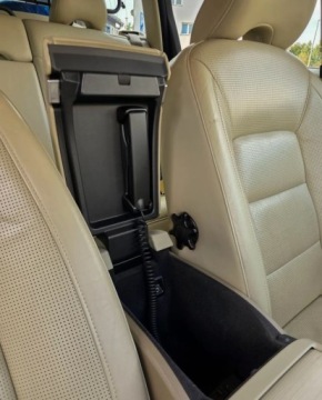Volvo V70 III 2008 Volvo V70 SUMMUM 3,2 R6 Wentylowane fotele Navi 3.2 Benzyna 238KM, zdjęcie 38