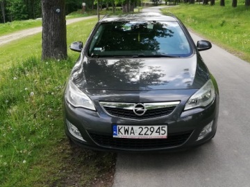 Opel Astra J Hatchback 5d 1.7 CDTI ECOTEC 110KM 2010 Opel Astra J 1.7 ECO TECH 110 PS, zdjęcie 13
