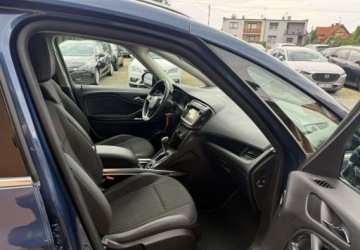Opel Zafira C Tourer Facelifting 1.4 Turbo 140KM 2017 Opel Zafira 1,4 140KM Automat Klima Navi Kamera 7-osobowy 1.4 Benzyna 140KM, zdjęcie 23