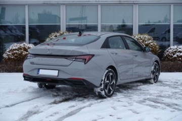 Hyundai Elantra VII Sedan 1.6 MPI 123KM 2023 Hyundai Elantra Bezwypadek Kamera Klima 2stref Tempomat AndroidCarPlay, zdjęcie 3
