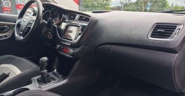 Kia Ceed II Hatchback 5d 1.6 CRDi 110KM 2013 Kia Ceed 1.6 110Ps.Navi Kam.Cofania Klimatronic x2 2013 1.6 Diesel 110KM, zdjęcie 27