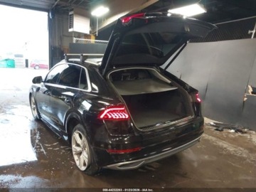 Audi Q8 2022 Audi Q8 Premium Plus 55 Tfsi Quattro Tiptronic 2022 3.0 Benzyna 335KM, zdjęcie 3