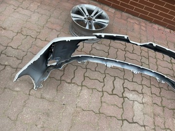 COROLLA E21 SEDAN NÁRAZNÍK PŘEDNÍ 040