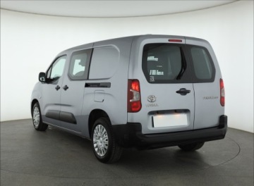 Toyota Proace City Furgon Standard 1.5 D-4D 102KM 2021 Toyota ProAce City 1.5 D4-D L2, CrewCab, 5 miejsc, zdjęcie 3
