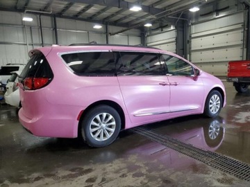 Chrysler Pacifica II 3.6 V6 291KM 2017 Chrysler Pacifica 2017r., Touring L, 3.6L, od ubezpieczalni 3.6 Benzyna, zdjęcie 4