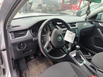 DESKA KOKPIT AIRBAG SKODA OCTAVIA III