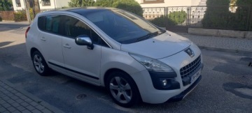 Peugeot 3008 I Crossover 2.0 HDi FAP 150KM 2013 Peugeot 3008 2.0 HDI Allure perła, panorama, zdjęcie 3