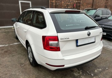 Skoda Octavia III Kombi Facelifting 1.0 TSI 115KM 2019 Skoda Octavia Cena Butto Benzyna 116KM, zdjęcie 4