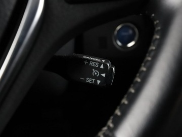 Toyota Auris II Hatchback 5d Facelifting 1.8 Hybrid 136KM 2017 Toyota Auris Edition-S+ kamera grzane fotele, zdjęcie 27