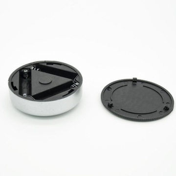 СВЕТОДИОДНАЯ ЛАМПА 3хААА приклеена на полку