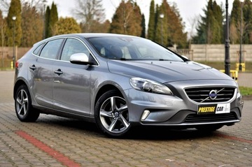 Volvo V40 II Hatchback 2.0 D2 DRIVE-E 120KM 2015 Volvo V40 R-Design Xenon Ledy Digital Alcantara, zdjęcie 8